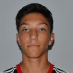 V. Benítez